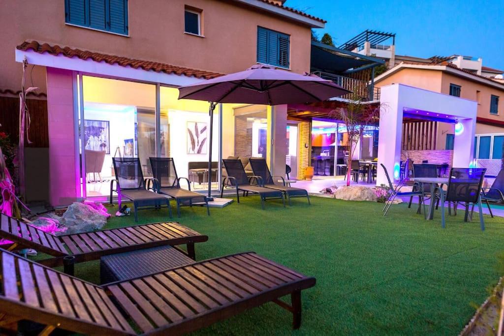 Luxury Marissa Villa Klorakas Exterior photo
